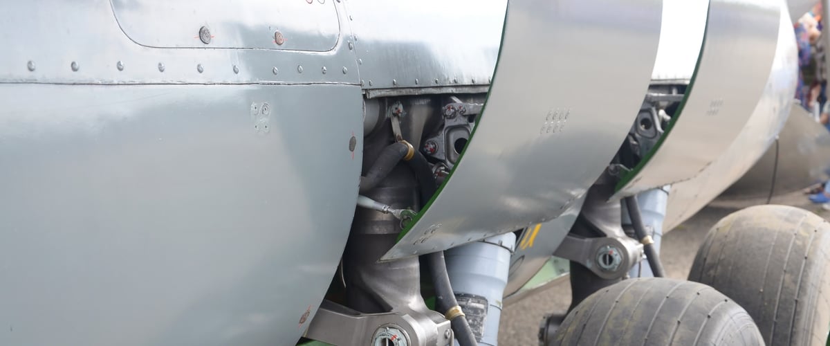 Flygplanstekniker inom Försvarsmakten.jpg